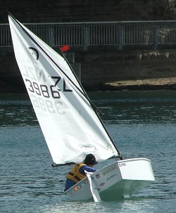 Sailing capsize slowly